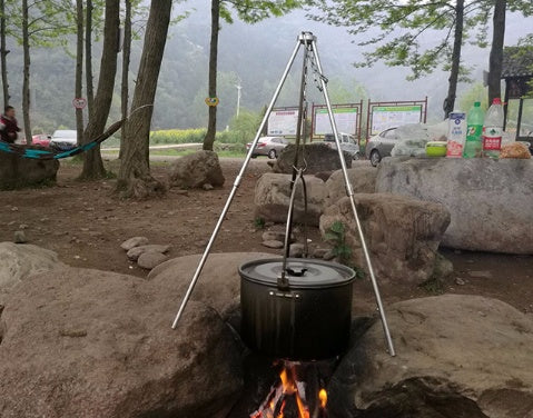 Trépied Feu de Camp Aluminium Support Barbecue Pliable - Camp de Base Farzen