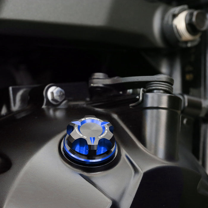 CNC aluminum oil filler cap for Suzuki GSXR 600, 750, 1000 GSR600 motorcycle, featuring MC Motoparts branding and T-Axis design
