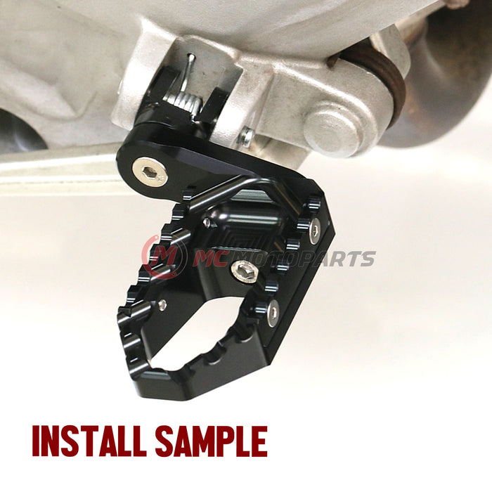 Rear 40mm adjustable touring wide foot pegs for Kawasaki ZX-9R Ninja 650 by MC Motoparts, featuring black finish and secure mounting.
