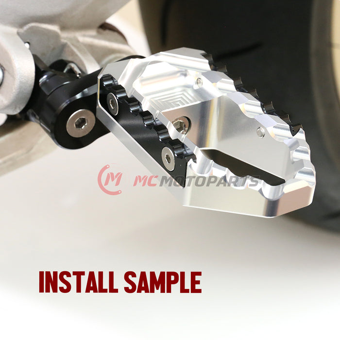 Rear 25mm extension touring foot pegs for Yamaha YZF R6 R3 R1 R25, black MC Motoparts motorcycle foot pegs installed on bike
